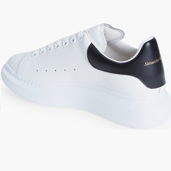 Alexander McQueen Oversized Sneaker - Picture 3 of 6